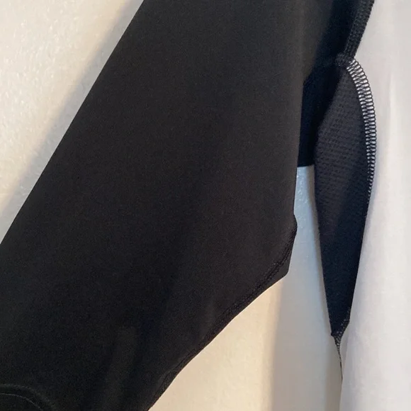 ♥️ Nike Pro Boy’s Dri-Fit Polyester/Spandex Top (size L) - Picture 3 of 8